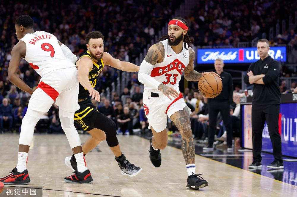 在一场充满 在一场充满