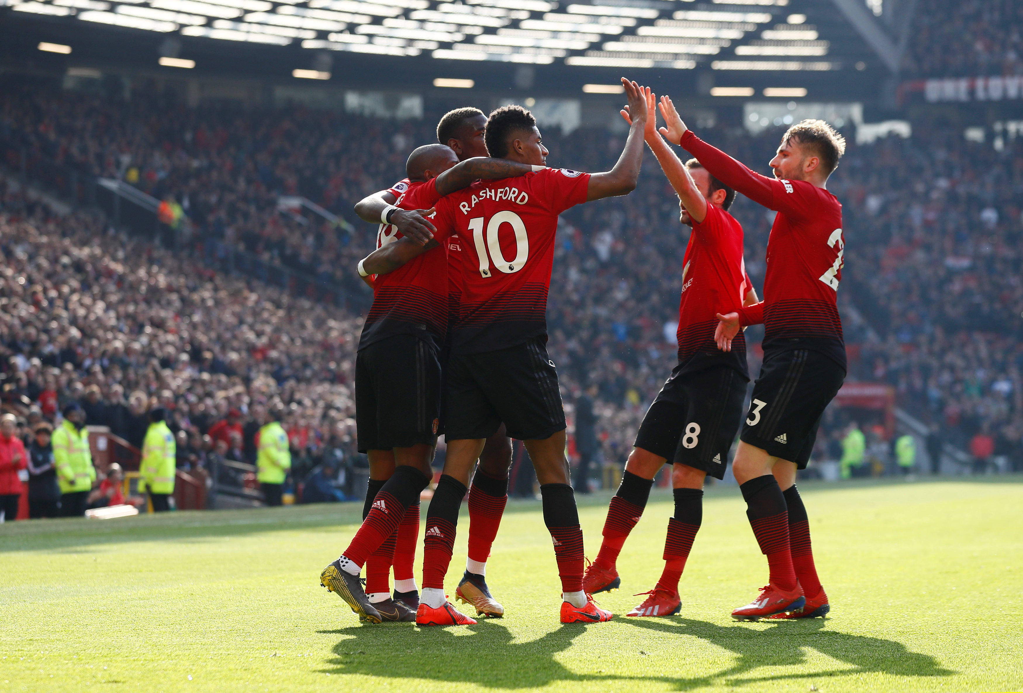 献了精彩的 献了精彩的